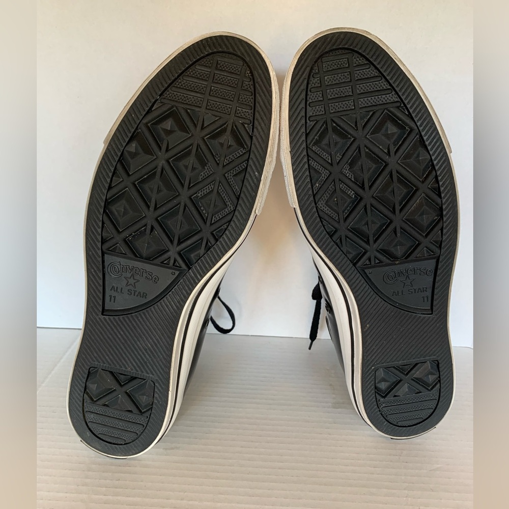 Converse High Top Chuck Taylors Size 11 Black Patent Leather Red Interior - Picture 10 of 13